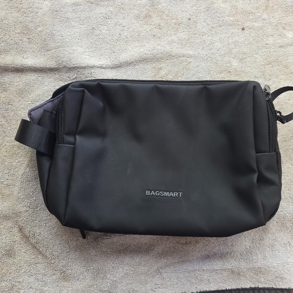 Bagsmart electronic organizer